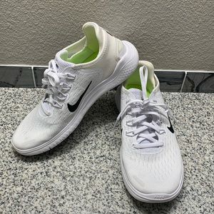 Nike Free RN 2018 white black running shoe 942837-100 sneaker women size 6.5